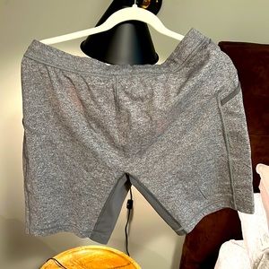Lululemon Men’s Yoga Shorts XL